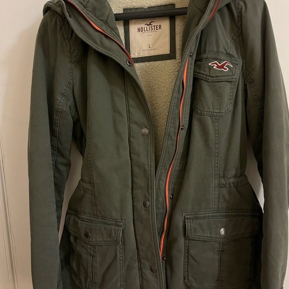 Hollister Winter Coat Siz (Teen and Young Adult) Large - Picture 4 of 7